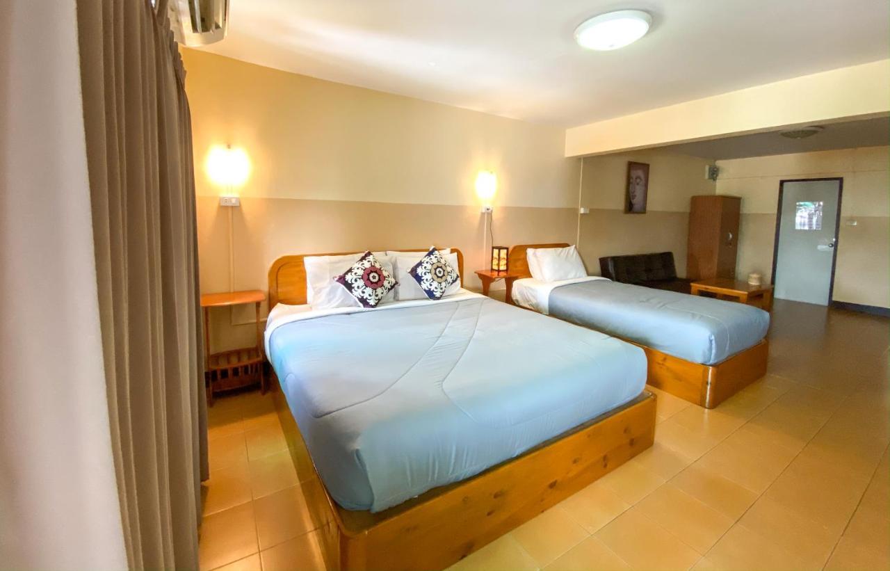 Funky Monkey Cnx - Guesthouse Chiang Mai Esterno foto